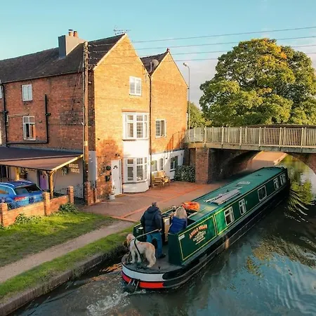 Hidden Gem Canal Facing Retreat With Lovely Walks Hopwas Exterior photo