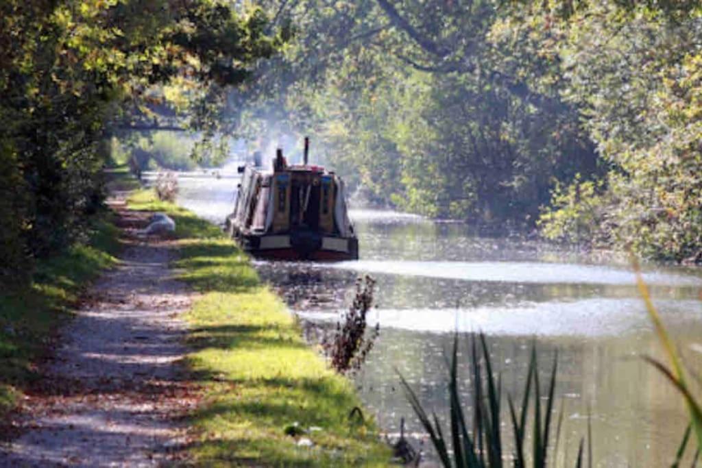 Holiday home Hidden Gem Canal Facing Retreat With Lovely Walks *